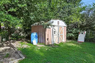 212 Glenn Dr, Hurst, TX 76053 - Photo 28