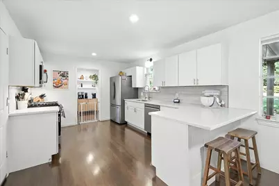 212 Glenn Drive, Hurst, TX 76053 - Photo 10