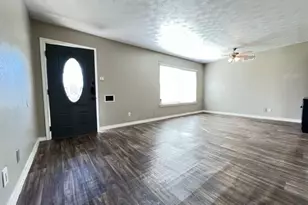 10263 Casa View Dr, Dallas, TX 75228 - Photo 2