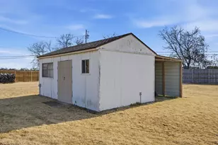 4301 Gram Ln, Bellmead, TX 76705 - Photo 22