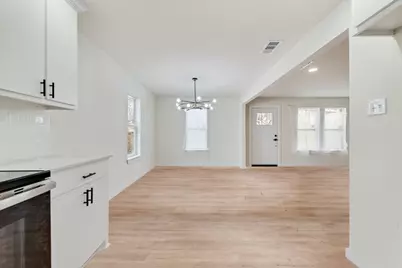 1553 Harris Court, Dallas, TX 75223 - Photo 8