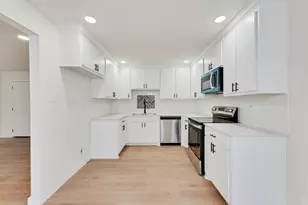 1553 Harris Ct, Dallas, TX 75223 - Photo 6