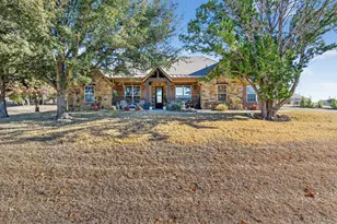 3719 Lonesome Creek Road, Granbury, TX 76049 - Photo 2