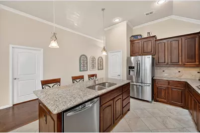 2931 Trail Lake Drive, Grand Prairie, TX 75054 - Photo 12