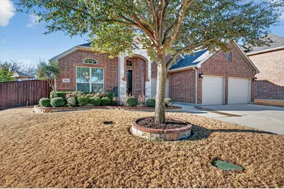 2931 Trail Lake Drive, Grand Prairie, TX 75054 - Photo 2