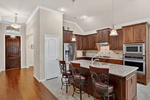 2931 Trail Lake Dr, Grand Prairie, TX 75054 - Photo 10