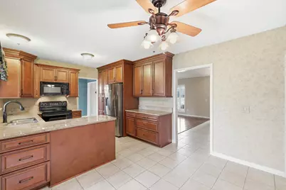 1311 Robincreek Cove, Lewisville, TX 75067 - Photo 16