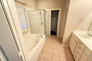 10605 Foothill Dr, Fort Worth, TX 76131 - Photo 8