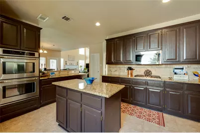 1405 Kingsbrook Circle, McKinney, TX 75072 - Photo 14