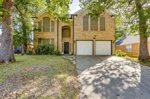 519 Deerwood Dr, Burleson, TX 76028 - Photo 1