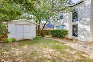 519 Deerwood Dr, Burleson, TX 76028 - Photo 40