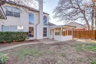 519 Deerwood Dr, Burleson, TX 76028 - Photo 38