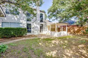 519 Deerwood Dr, Burleson, TX 76028 - Photo 38