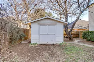 519 Deerwood Dr, Burleson, TX 76028 - Photo 40