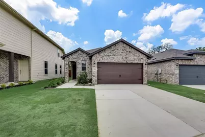 1033 King Street, Aubrey, TX 76227 - Photo 2