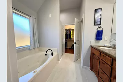 9001 Ravenswood Road, Granbury, TX 76049 - Photo 22