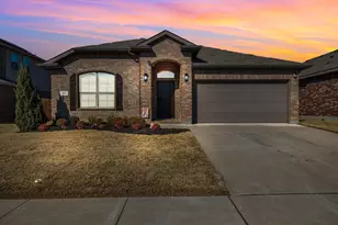 745 Key Deer Dr, Fort Worth, TX 76028 - Photo 2