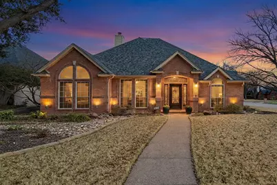 1613 Green Tree Drive, Hurst, TX 76054 - Photo 2