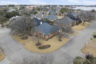 1613 Green Tree Dr, Hurst, TX 76054 - Photo 36