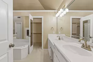 1613 Green Tree Dr, Hurst, TX 76054 - Photo 24