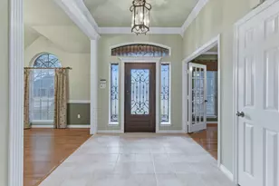 1613 Green Tree Dr, Hurst, TX 76054 - Photo 6