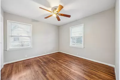 900 W Sycamore Street, Sherman, TX 75092 - Photo 20