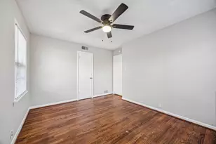 900 W Sycamore St, Sherman, TX 75092 - Photo 18