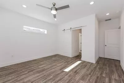 1950 E Maddox Avenue, Fort Worth, TX 76104 - Photo 8