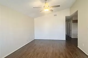 1114 Suburban St, Cedar Hill, TX 75104 - Photo 2