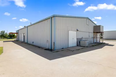 124 Faircrest Drive, Cleburne, TX 76033 - Photo 14