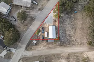 1030 Comanche Cove Dr, Granbury, TX 76048 - Photo 10