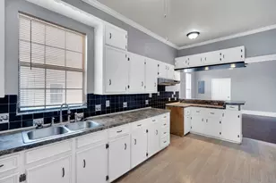 620 E Elm St, Hillsboro, TX 76645 - Photo 8