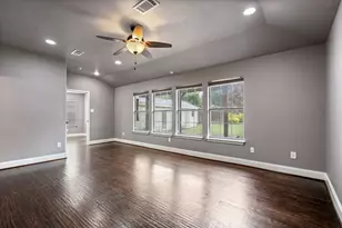 8406 Lakemont Dr, Dallas, TX 75209 - Photo 14