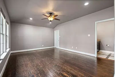 8406 Lakemont Drive, Dallas, TX 75209 - Photo 12