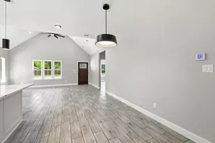 908 Crittendon St, Bridgeport, TX 76426 - Photo 12