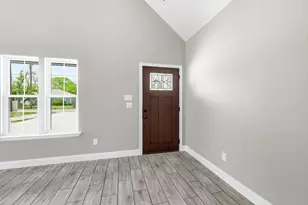 908 Crittendon St, Bridgeport, TX 76426 - Photo 4