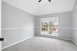 4304 Vine Ridge Ct, Arlington, TX 76017 - Photo 30