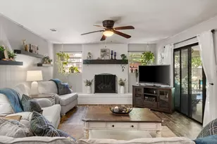 4208 Shipley Ct, Benbrook, TX 76116 - Photo 2