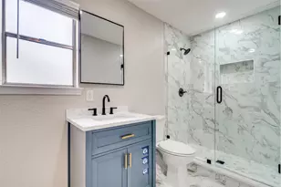 820 E Glendale St, Crowley, TX 76036 - Photo 8