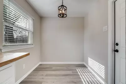 820 E Glendale Street, Crowley, TX 76036 - Photo 6