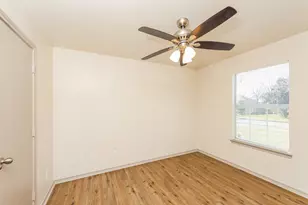 4102 Opal Ave, Dallas, TX 75216 - Photo 8