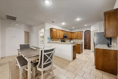 6805 Biondi Trail, Arlington, TX 76001 - Photo 8