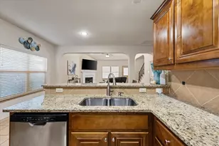 6805 Biondi Trail, Arlington, TX 76001 - Photo 12