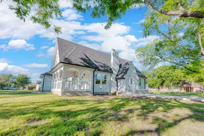 808 N Main Street, Tioga, TX 76233 - Photo 2