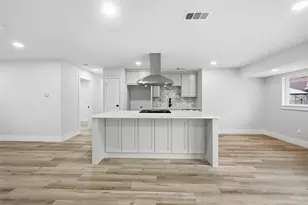 302 E Fuller Dr, Euless, TX 76039 - Photo 8