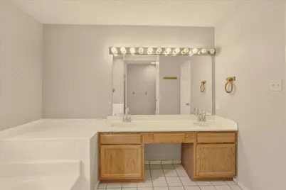 1017 Parkhill Avenue, Saginaw, TX 76179 - Photo 26