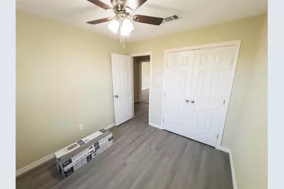 807 Crockett, Midlothian, TX 76065 - Photo 16