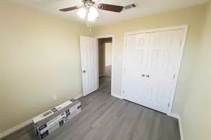 807 Crockett, Midlothian, TX 76065 - Photo 16