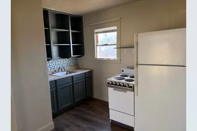 814 Tennessee Street, Graham, TX 76450 - Photo 8