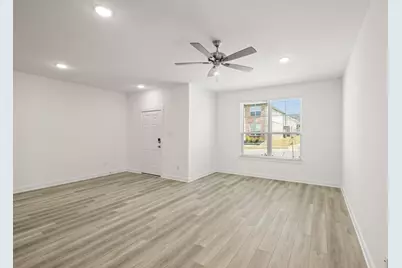 234 Wagon Spoke Way #17, Fort Worth, TX 76120 - Photo 6